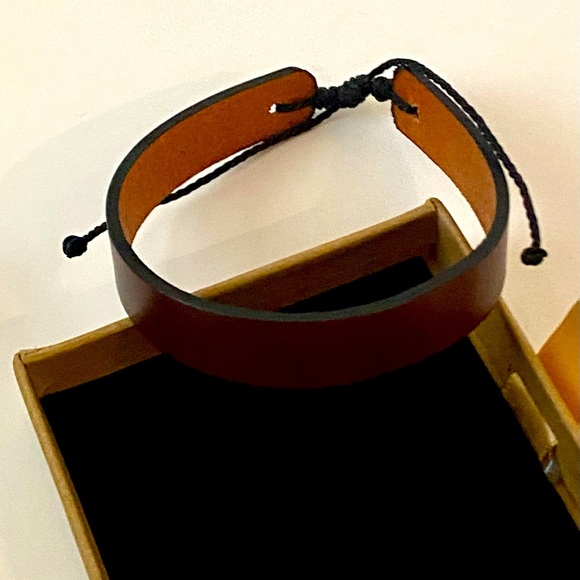 Scripture Inspirational Leather Adjustable Bracelet for Men - Picture 6 of 8